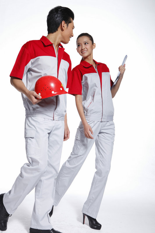 工作服定做中有哪些不能忽視的細節(jié)呢?夏季工服定制用什么面料?